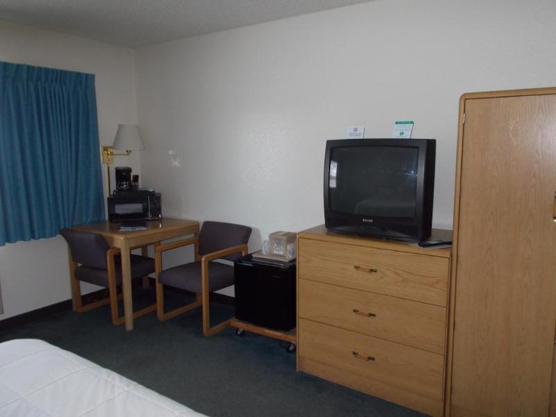 Boarders Inn And Suites By Cobblestone Hotels - Ripon Zewnętrze zdjęcie