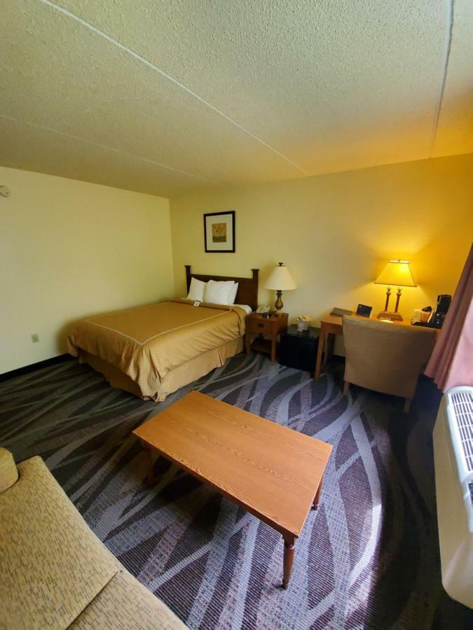 Boarders Inn And Suites By Cobblestone Hotels - Ripon Zewnętrze zdjęcie